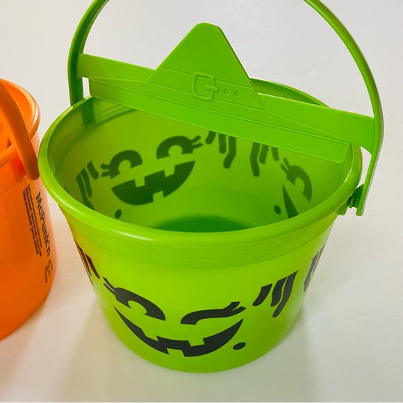 McDonald’s | Halloween Happy Meal Buckets 2022 McPunk’n McGoblin - Picture 2 of 5